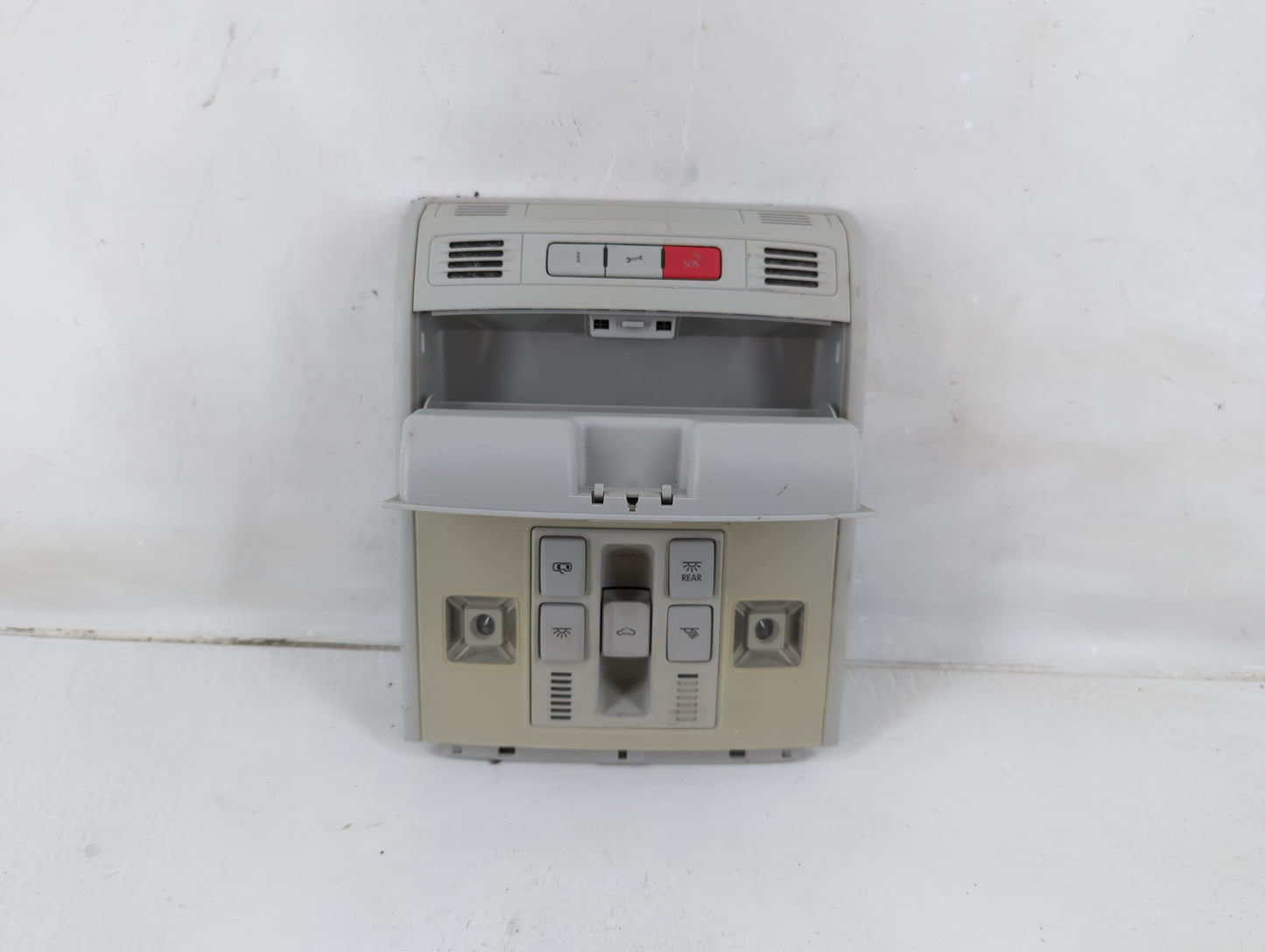 2015 Volkswagen Golf Overhead Roof Console - Oemusedautoparts1.com