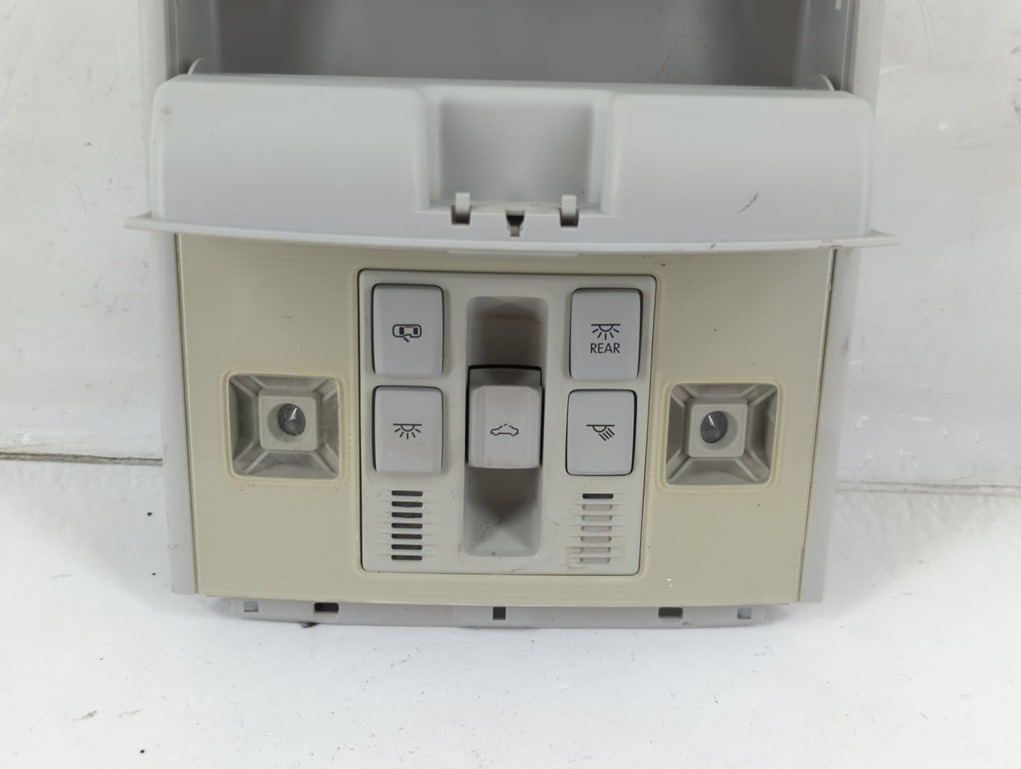 2015 Volkswagen Golf Overhead Roof Console - Oemusedautoparts1.com