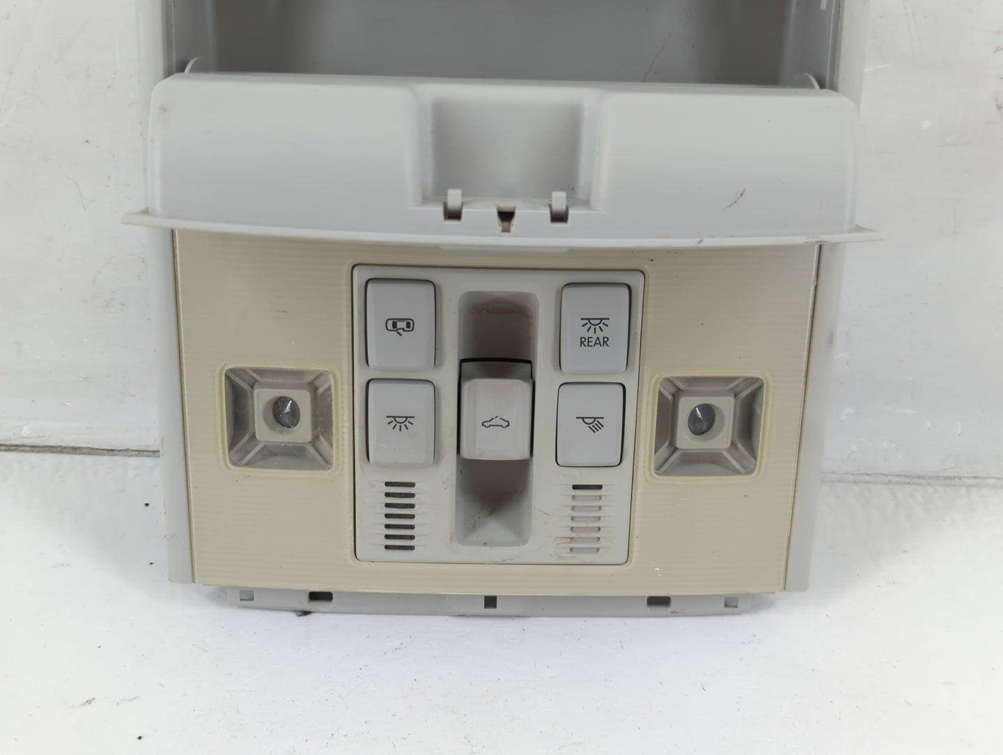 2015 Volkswagen Golf Overhead Roof Console - Oemusedautoparts1.com