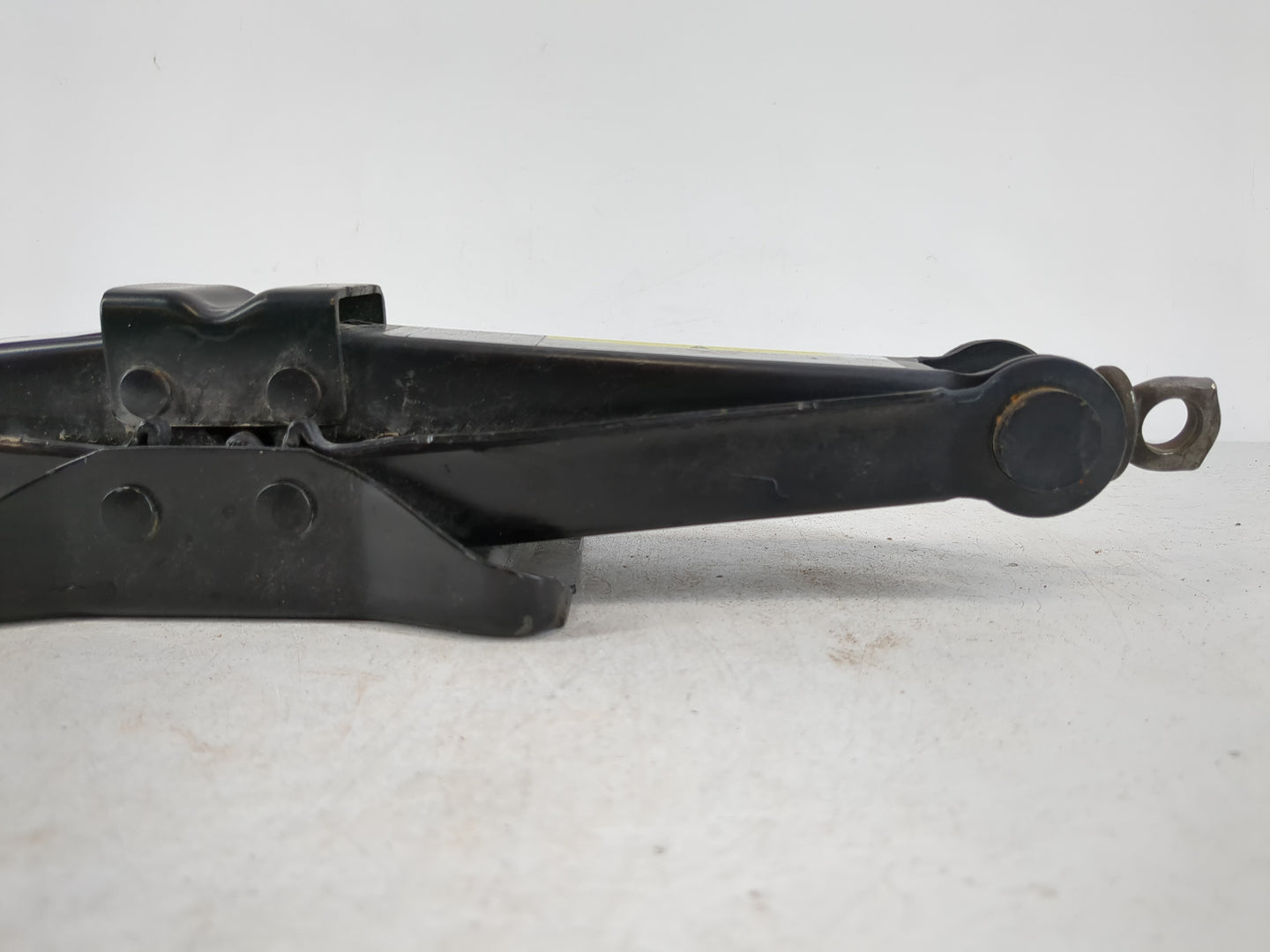 2015 Volkswagen Golf Spare Scissor Car Jack - Oemusedautoparts1.com