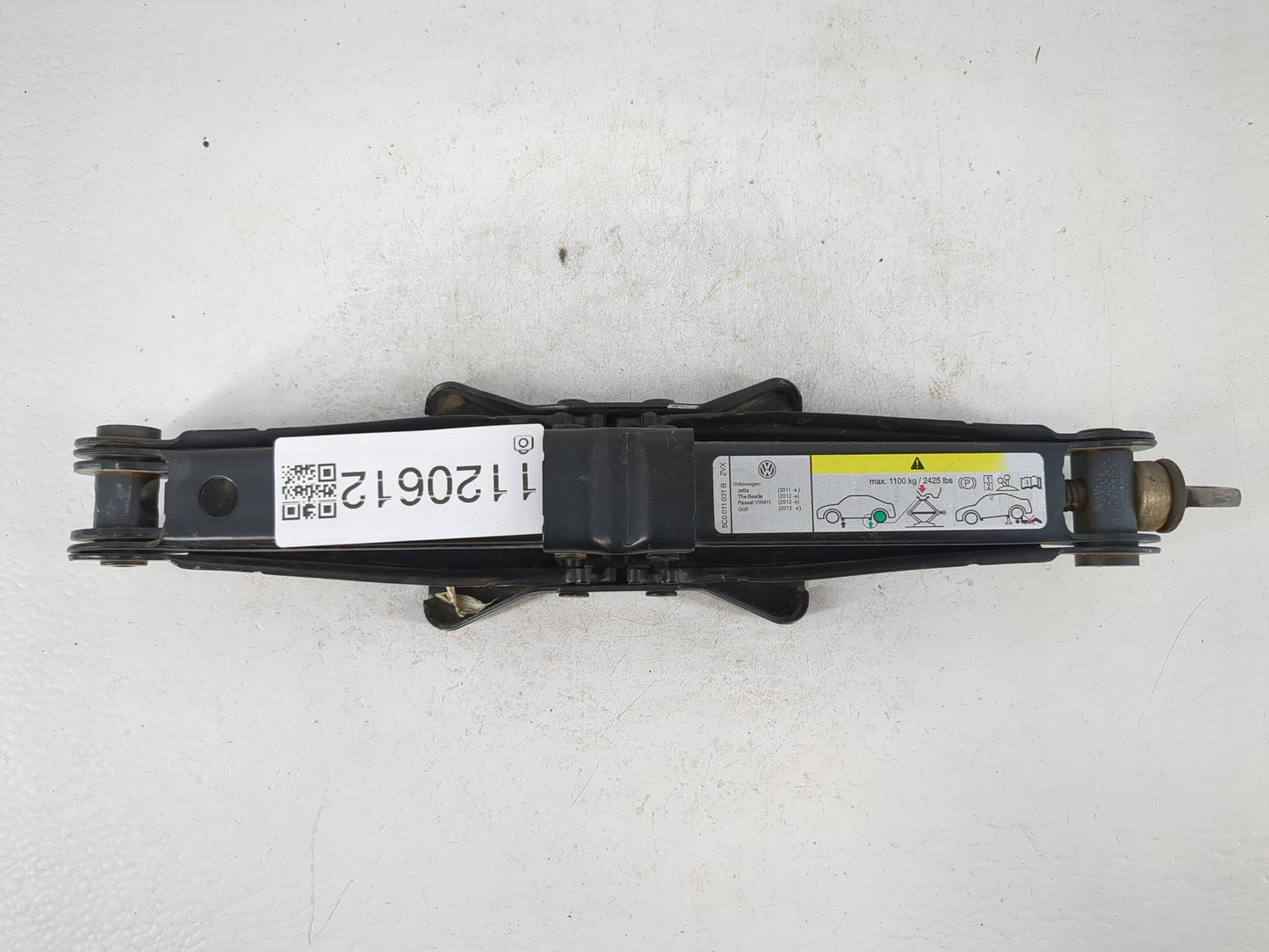 2015 Volkswagen Golf Spare Scissor Car Jack - Oemusedautoparts1.com
