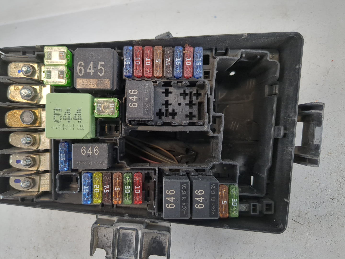 2015-2019 Volkswagen Golf Fusebox Fuse Box Panel Relay Module P/N:5Q0 907 361 C Fits Fits 2015 2016 2017 2018 2019 2020 2021