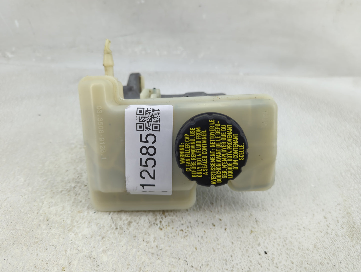 2015-2019 Volkswagen Golf Brake Master Cylinder - Oemusedautoparts1.com