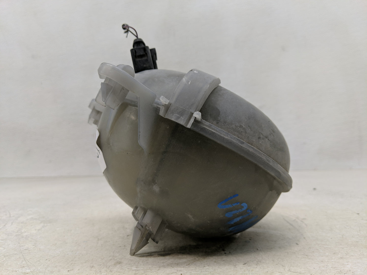 2015 Volkswagen Golf Radiator Coolant Overflow Expansion Tank Bottle 1313097 - Oemusedautoparts1.com