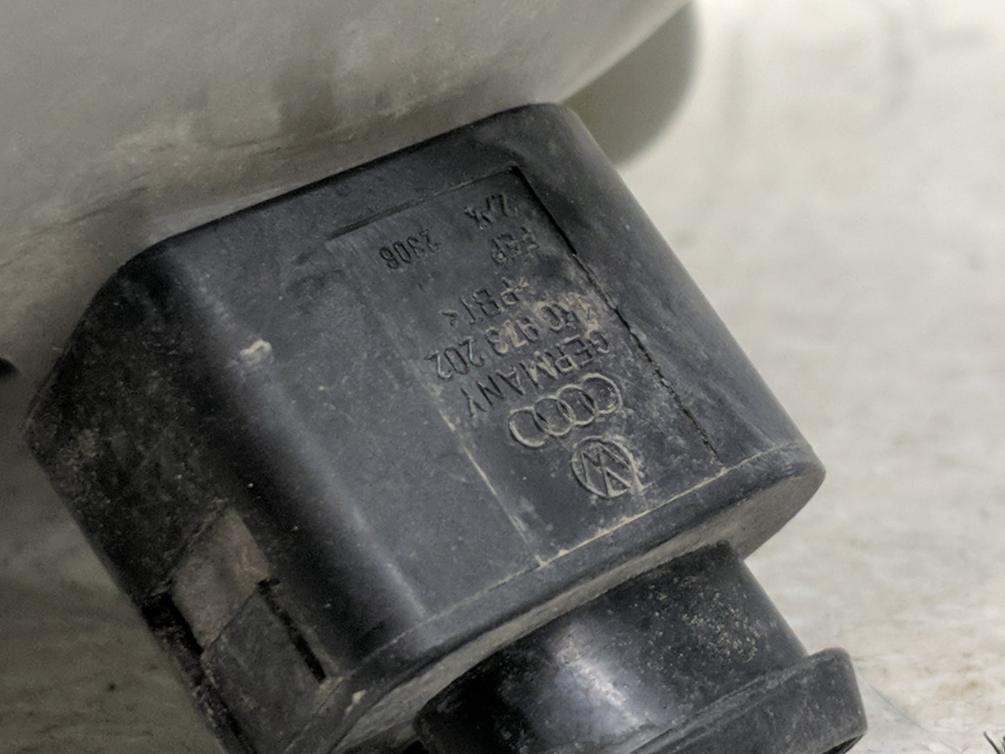 2015 Volkswagen Golf Radiator Coolant Overflow Expansion Tank Bottle 1313097 - Oemusedautoparts1.com