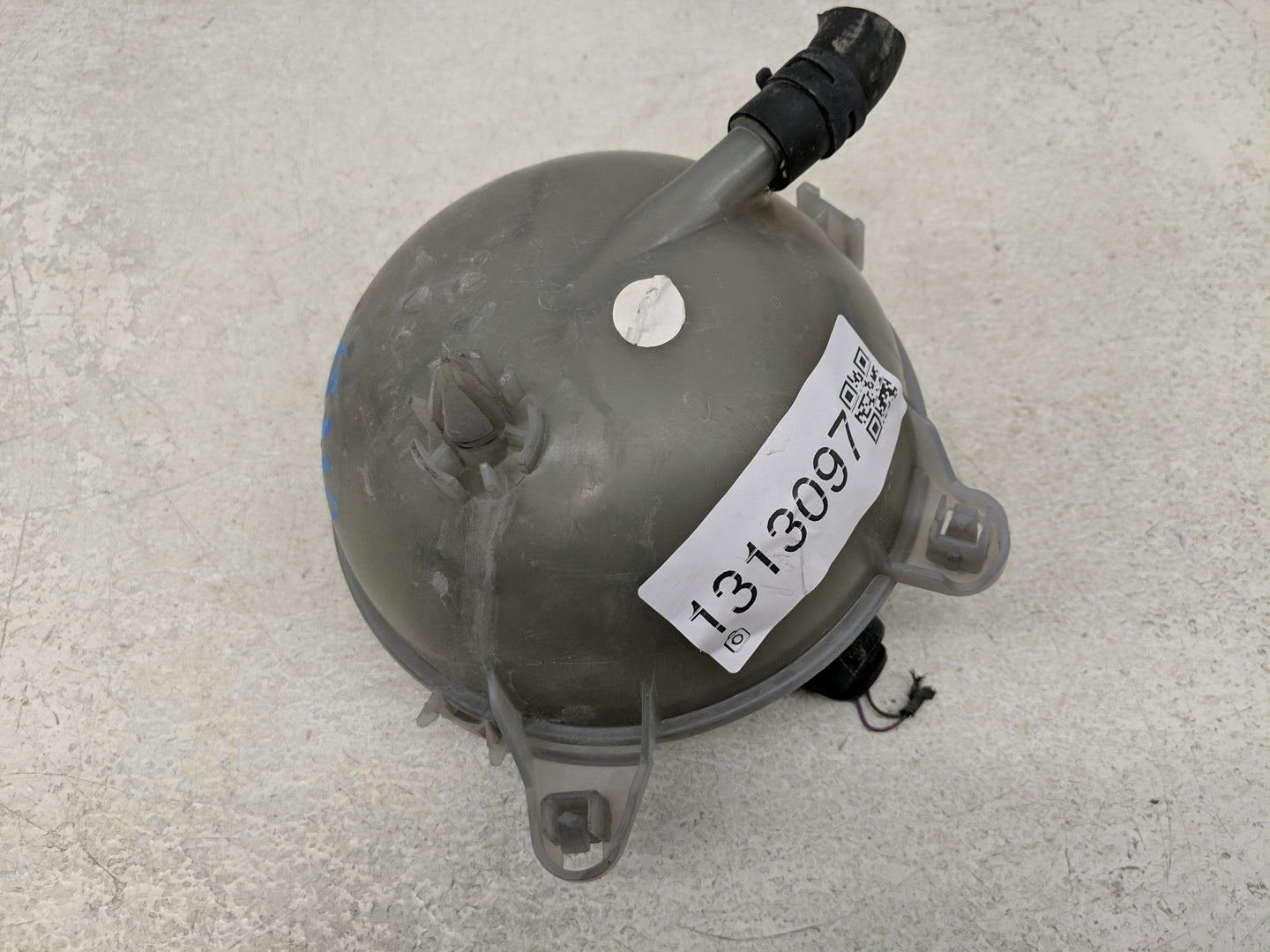 2015 Volkswagen Golf Radiator Coolant Overflow Expansion Tank Bottle 1313097 - Oemusedautoparts1.com