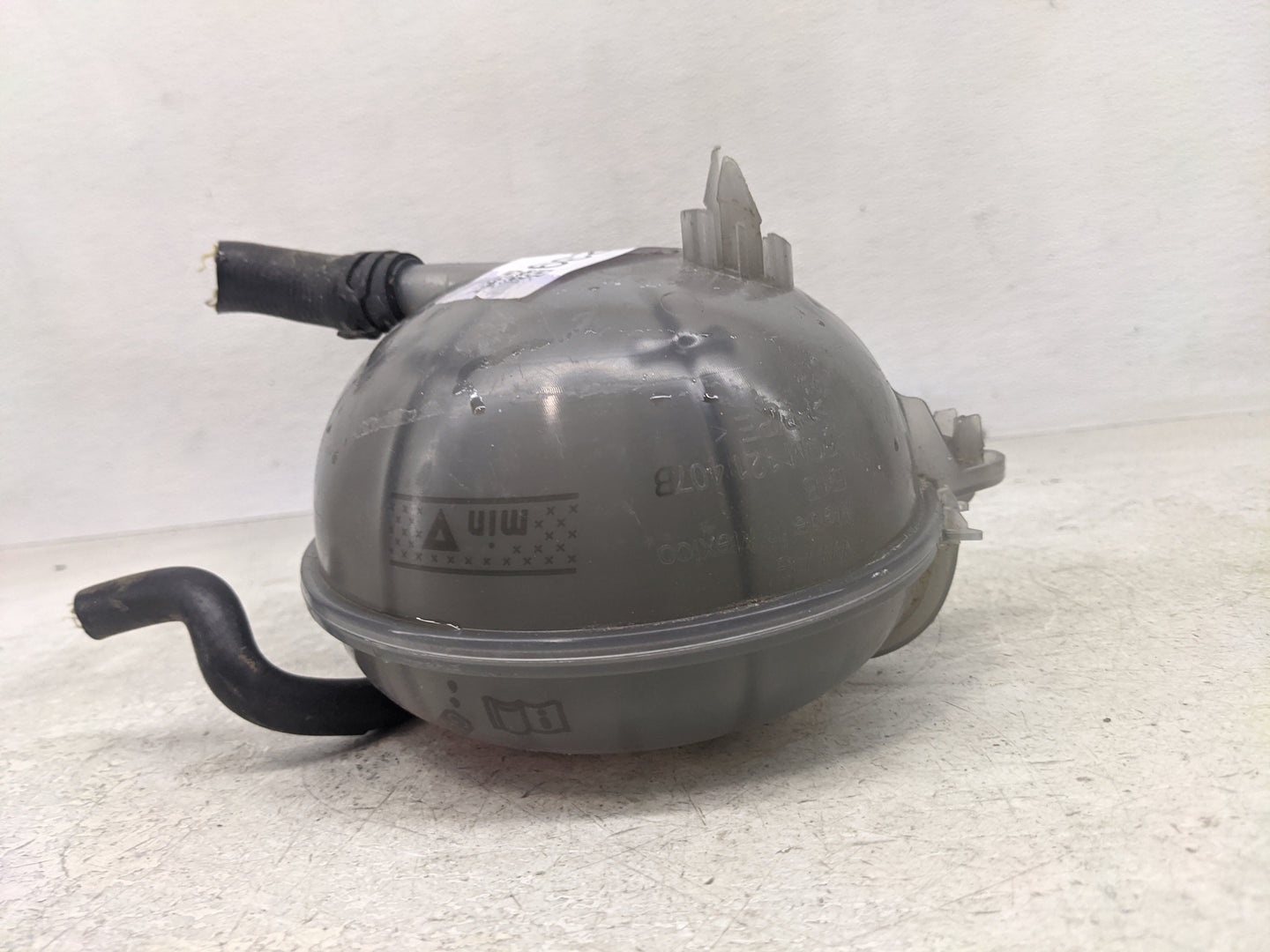 2015 Volkswagen Golf Radiator Coolant Overflow Expansion Tank Bottle - Oemusedautoparts1.com