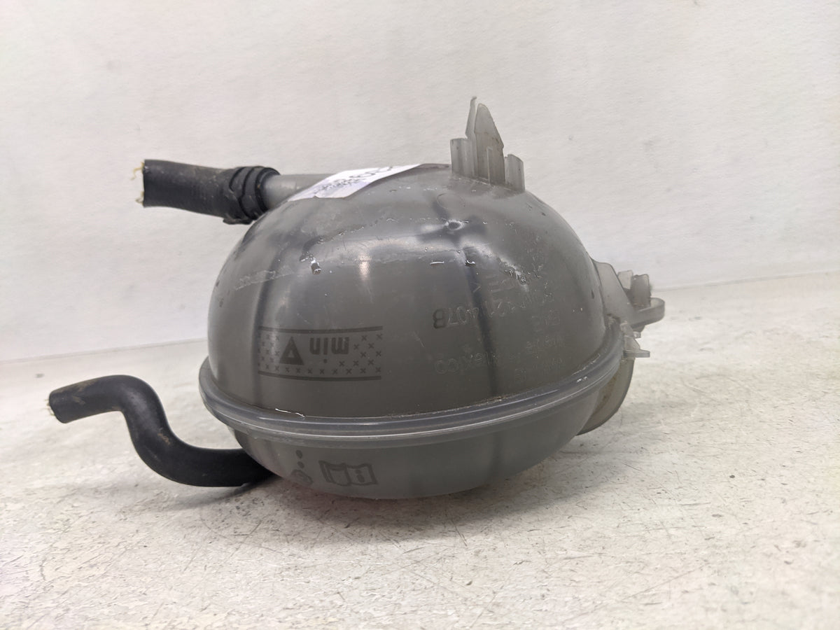 2015 Volkswagen Golf Radiator Coolant Overflow Expansion Tank Bottle 1367239 - Oemusedautoparts1.com