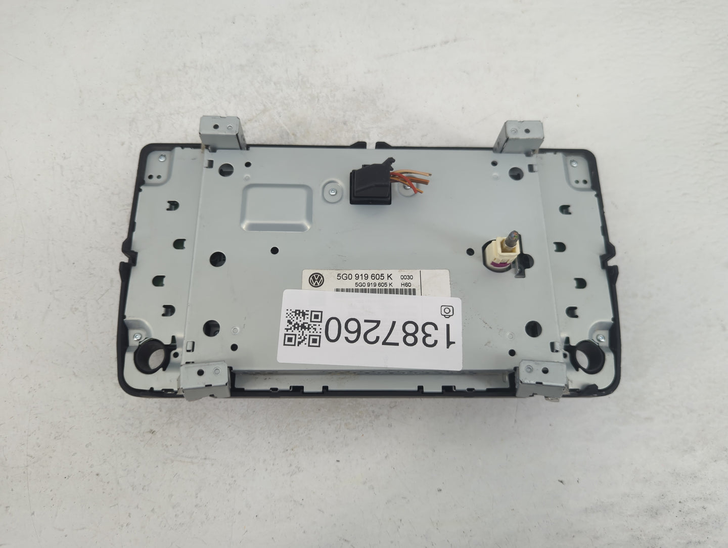 2015-2016 Volkswagen Golf Information Display Screen - Oemusedautoparts1.com