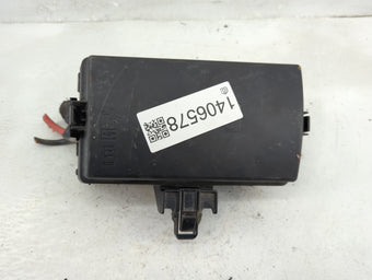 compare product 2015-2019 Volkswagen Golf Fusebox Fuse Box Panel Relay Module P/N:6351-2386 5Q0 937 132 A Fits OEM Used Auto Parts