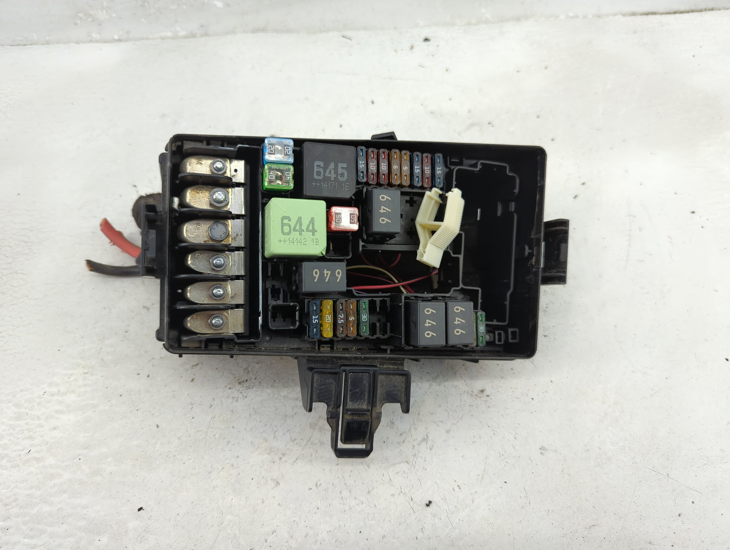 2015-2019 Volkswagen Golf Fusebox Fuse Box Panel Relay Module P/N:6351-2386 5Q0 937 132 A Fits OEM Used Auto Parts - Oemused