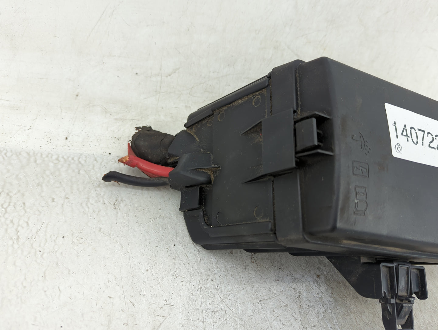 2015-2019 Volkswagen Golf Fusebox Fuse Box Panel Relay Module P/N:6351-2835 6351-2832 Fits OEM Used Auto Parts - Oemusedauto