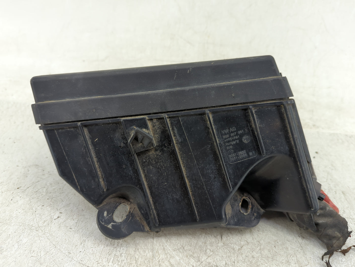 2015-2019 Volkswagen Golf Fusebox Fuse Box Panel Relay Module P/N:5Q0 907 361 C Fits Fits 2015 2016 2017 2018 2019 2020 2021