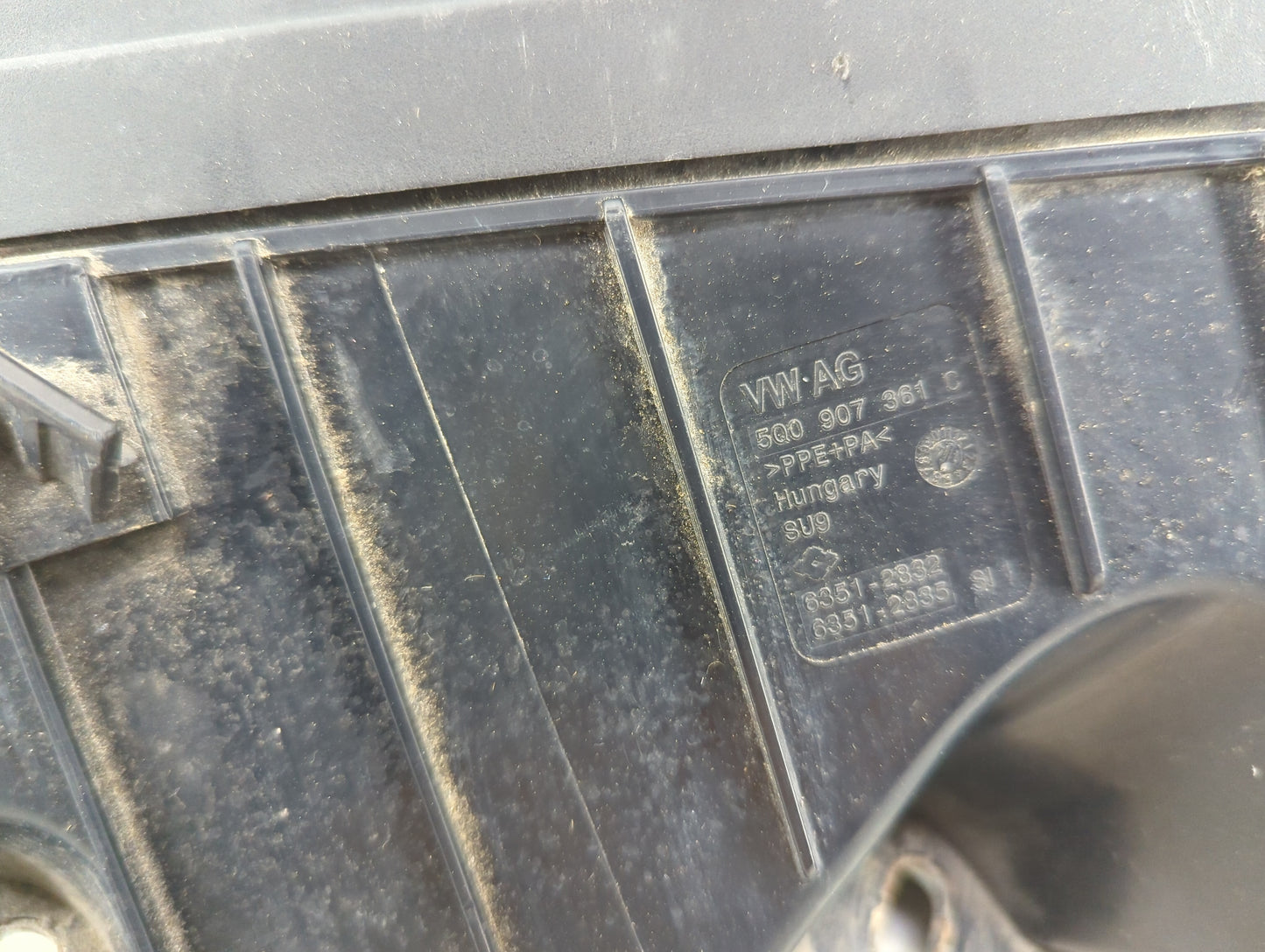 2015-2019 Volkswagen Golf Fusebox Fuse Box Panel Relay Module P/N:5Q0 907 361 C Fits Fits 2015 2016 2017 2018 2019 2020 2021