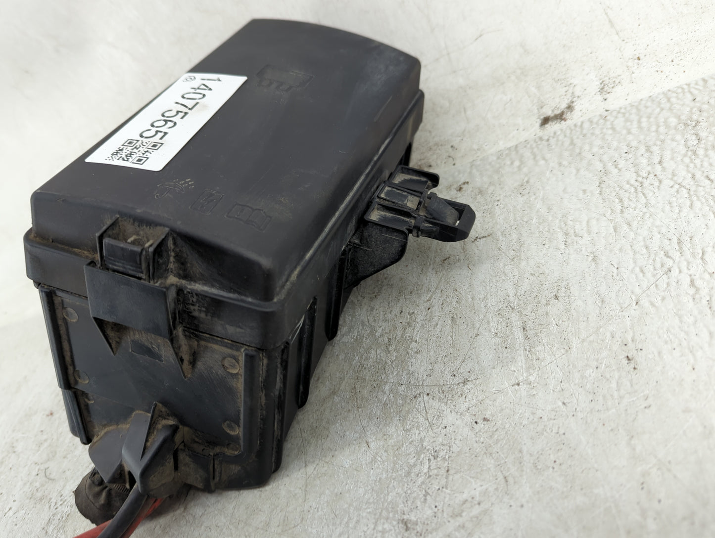 2015-2019 Volkswagen Golf Fusebox Fuse Box Panel Relay Module P/N:5Q0 907 361 C Fits Fits 2015 2016 2017 2018 2019 2020 2021