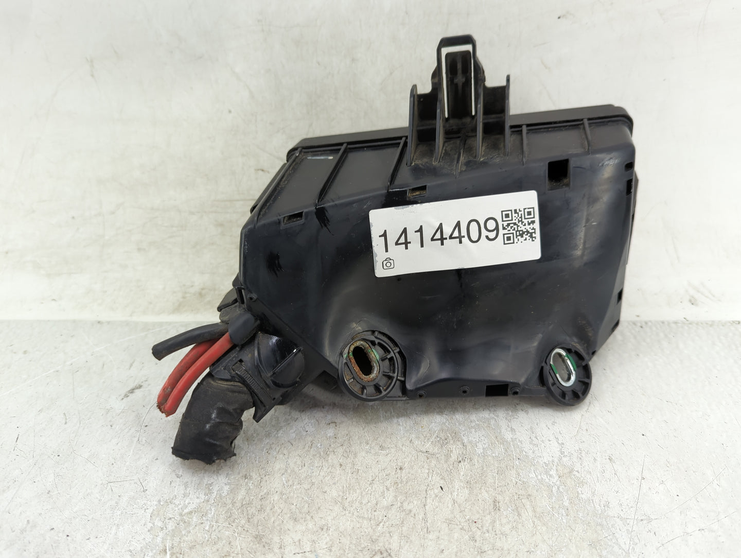 2015-2019 Volkswagen Golf Fusebox Fuse Box Panel Relay Module P/N:5Q0 907 361 C Fits Fits 2015 2016 2017 2018 2019 2020 2021