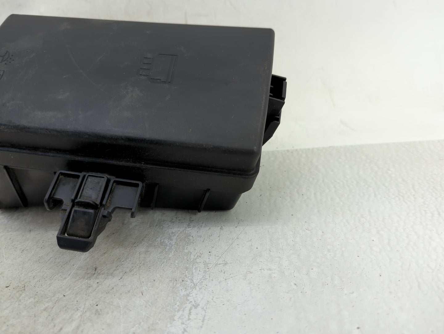 2015-2019 Volkswagen Golf Fusebox Fuse Box Panel Relay Module Fits Fits 2015 2016 2017 2018 2019 2020 2021 2022 OEM Used Aut