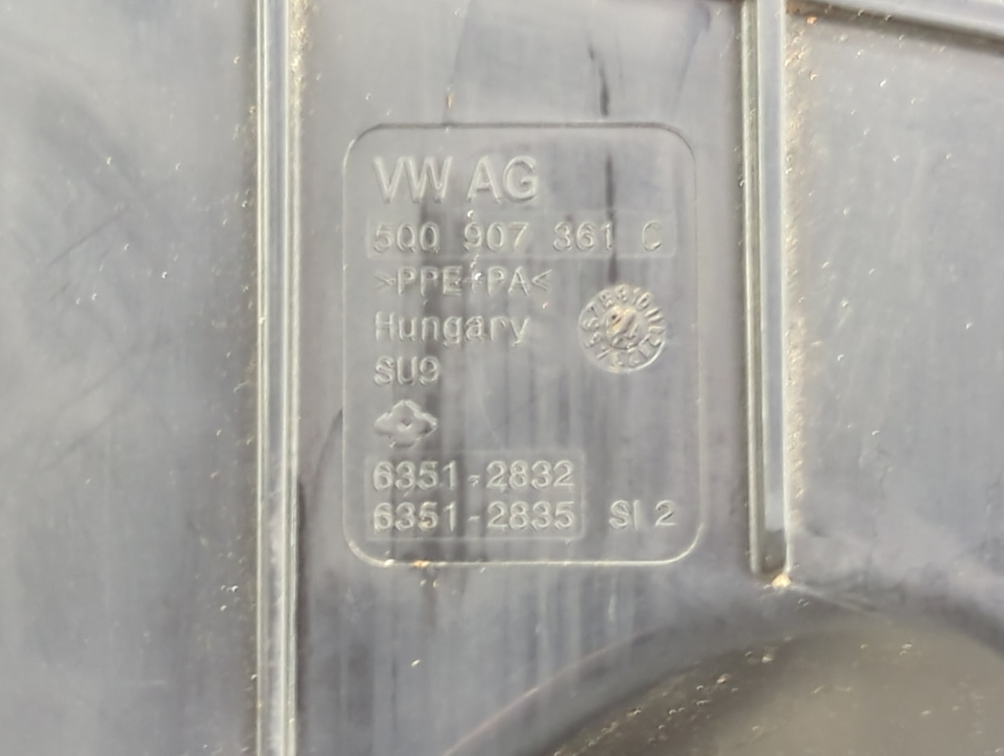 2015-2019 Volkswagen Golf Fusebox Fuse Box Panel Relay Module P/N:6351-2835 6351-2832 Fits OEM Used Auto Parts - Oemusedauto