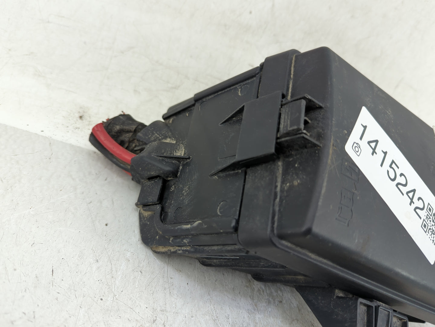 2015-2017 Volkswagen Golf Fusebox Fuse Box Panel Relay Module Fits Fits 2015 2016 2017 OEM Used Auto Parts - Oemusedautopart