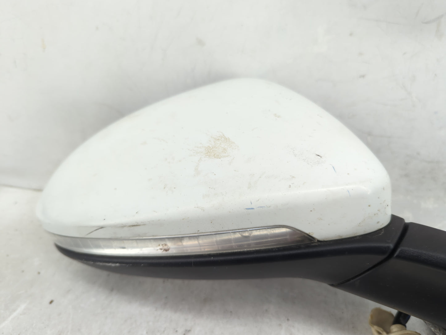 2015-2019 Volkswagen Golf Passenger Side View Mirror - Right Door Mirror OEM Used - Oemusedautoparts1.com