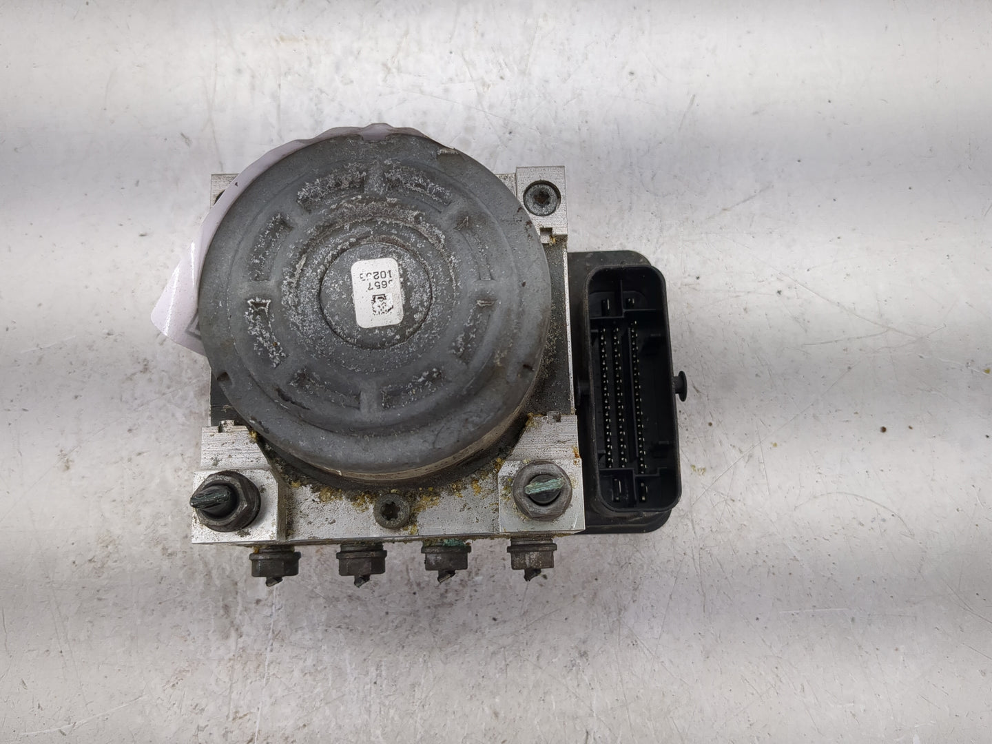 2015-2016 Volkswagen Golf ABS Pump Control Module Replacement P/N:3Q0907379P Fits Fits 2015 2016 2017 OEM Used Auto Parts - 