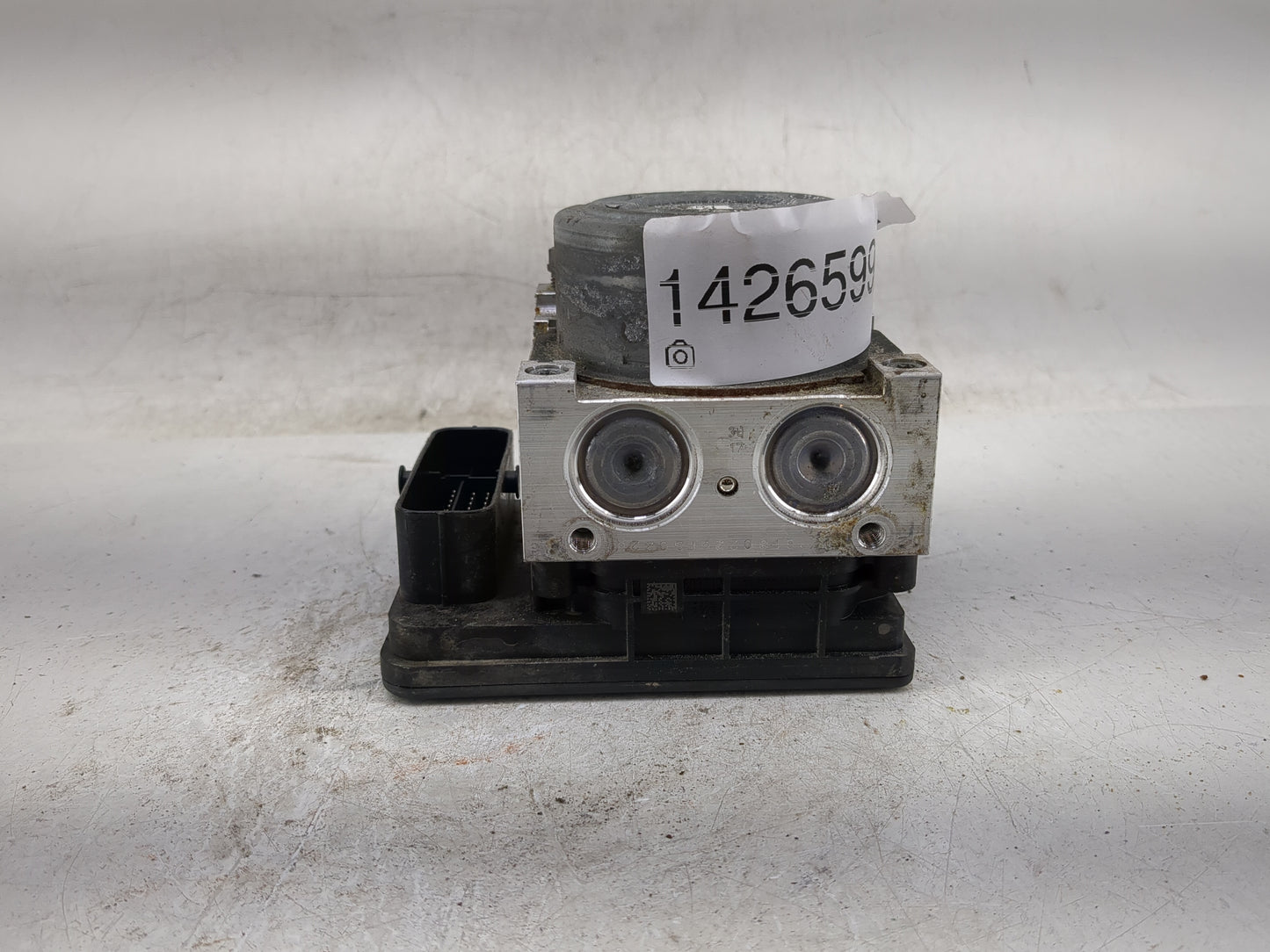 2015-2016 Volkswagen Golf ABS Pump Control Module Replacement P/N:3Q0907379P Fits Fits 2015 2016 2017 OEM Used Auto Parts - 