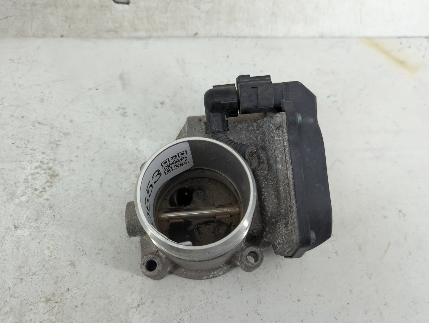 2013-2019 Volkswagen Golf Throttle Body P/N:06F 133 062 T Fits OEM Used Auto Parts - Oemusedautoparts1.com