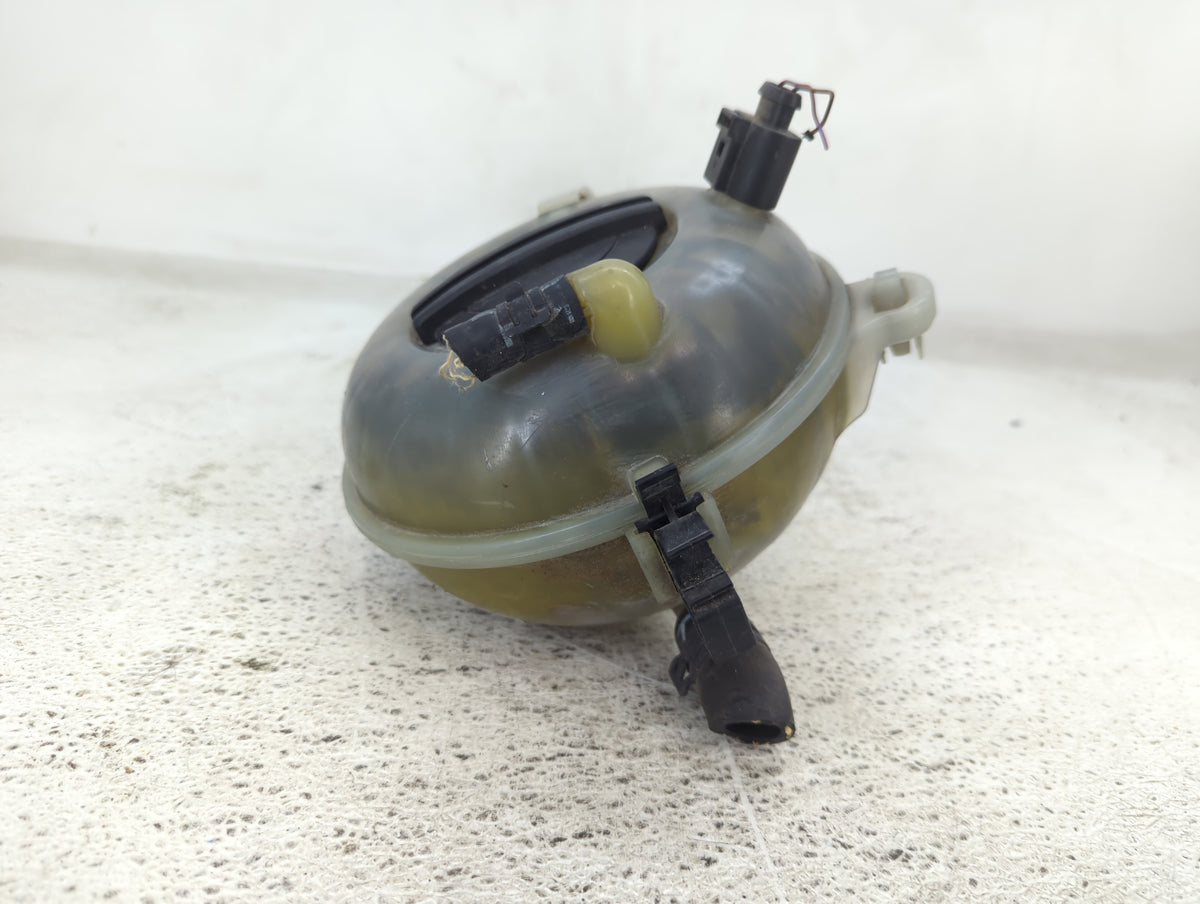 2015 Volkswagen Golf Radiator Coolant Overflow Expansion Tank Bottle 1431952 - Oemusedautoparts1.com