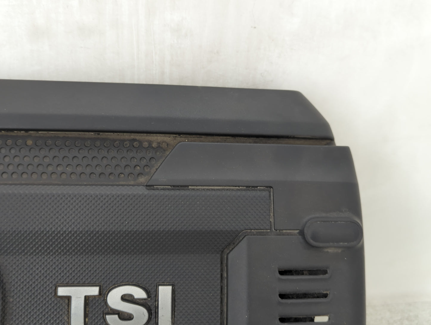 2015 Volkswagen Golf Engine Cover 1432256 - Oemusedautoparts1.com