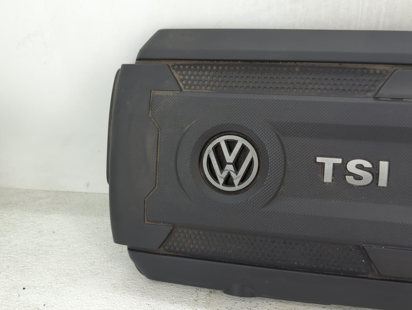 2015 Volkswagen Golf Engine Cover 1432256 - Oemusedautoparts1.com