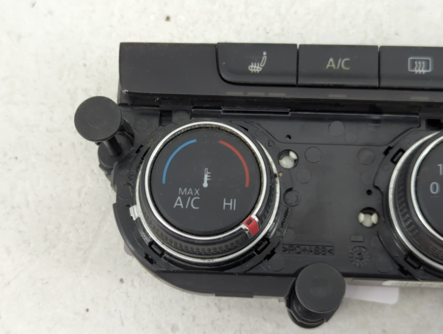 2015 Volkswagen Golf Climate Control Module Temperature AC/Heater Replacement P/N:5G0907426R 5HB011176-51 Fits OEM Used Auto