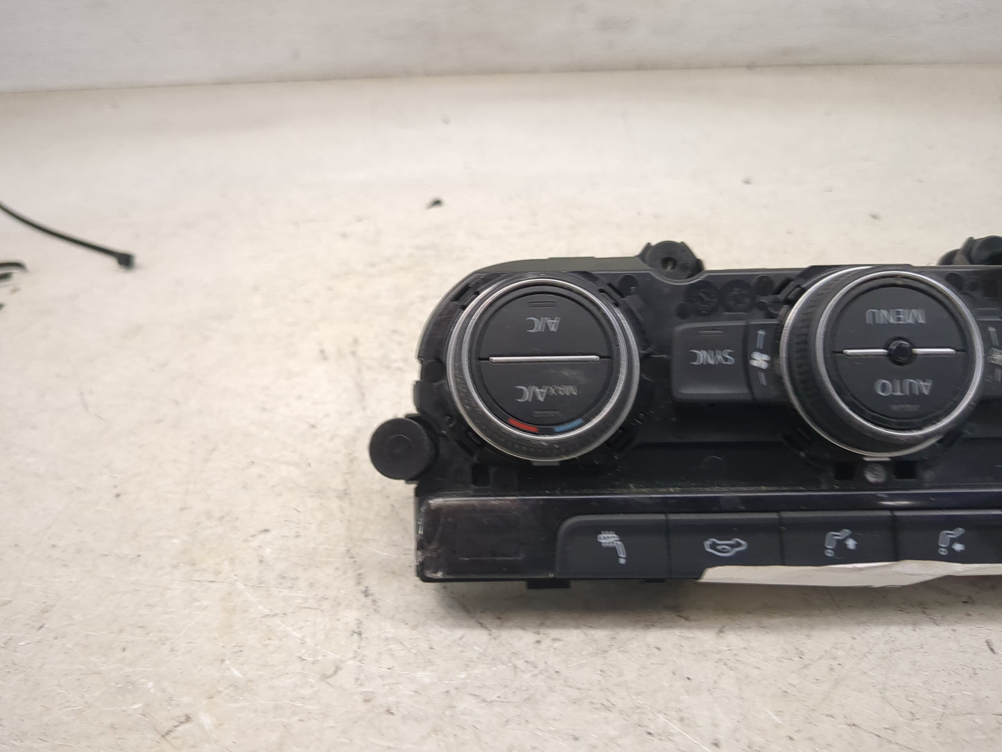 2015 Volkswagen Golf Climate Control Module Temperature AC/Heater Replacement P/N:5G0907044M 5HB013680-21, 5G0907044 Fits OE
