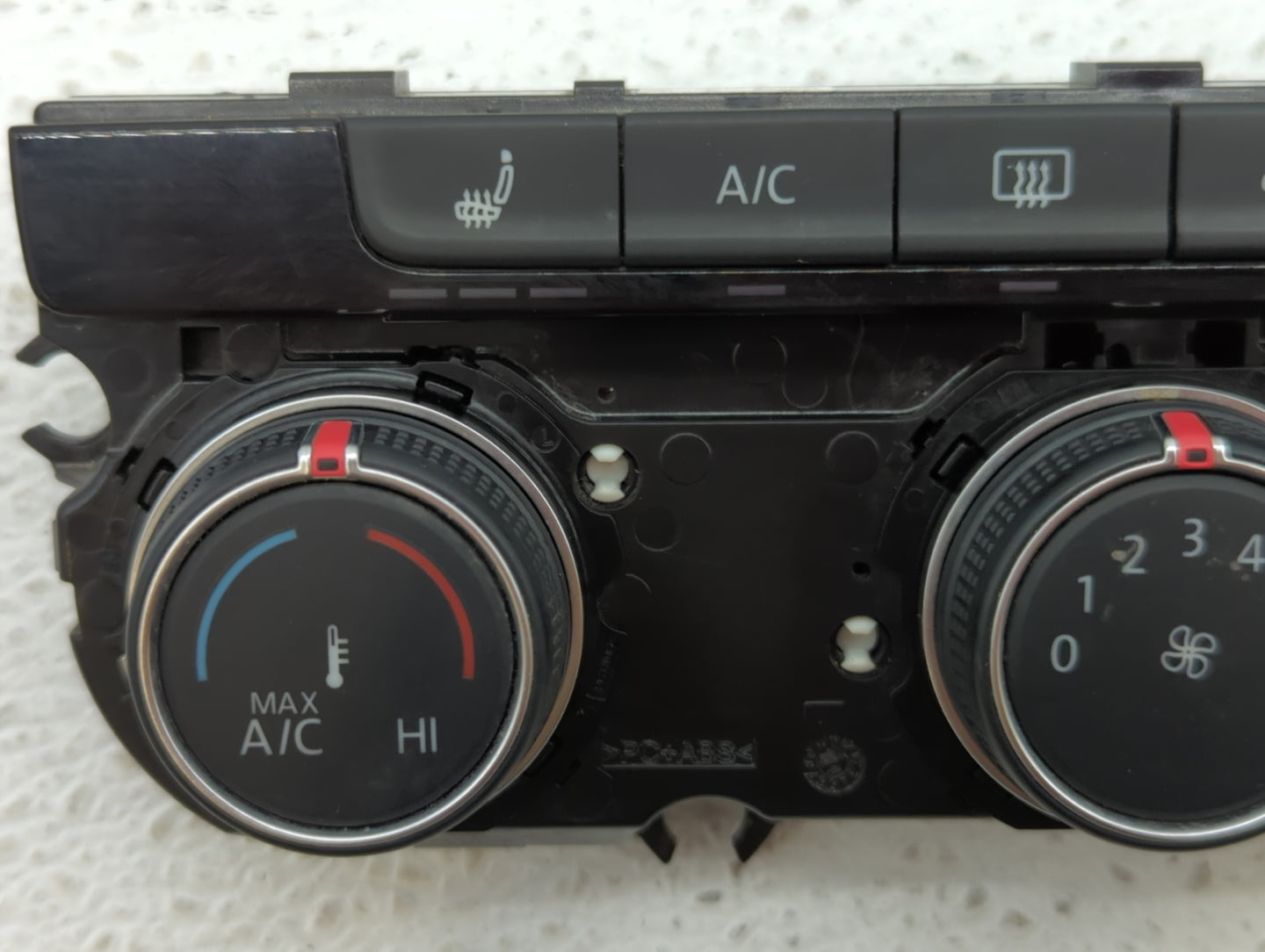 2015 Volkswagen Golf Climate Control Module Temperature AC/Heater Replacement P/N:5G0907426R 5G0907426N Fits OEM Used Auto P