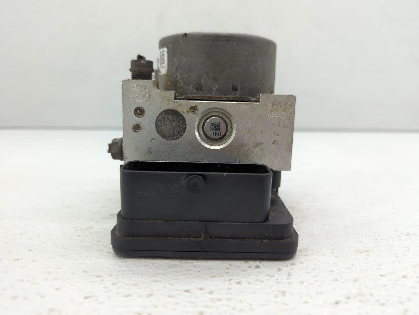 2015-2016 Volkswagen Golf ABS Pump Control Module Replacement P/N:3Q0 614 517 Fits Fits 2015 2016 2017 OEM Used Auto Parts -