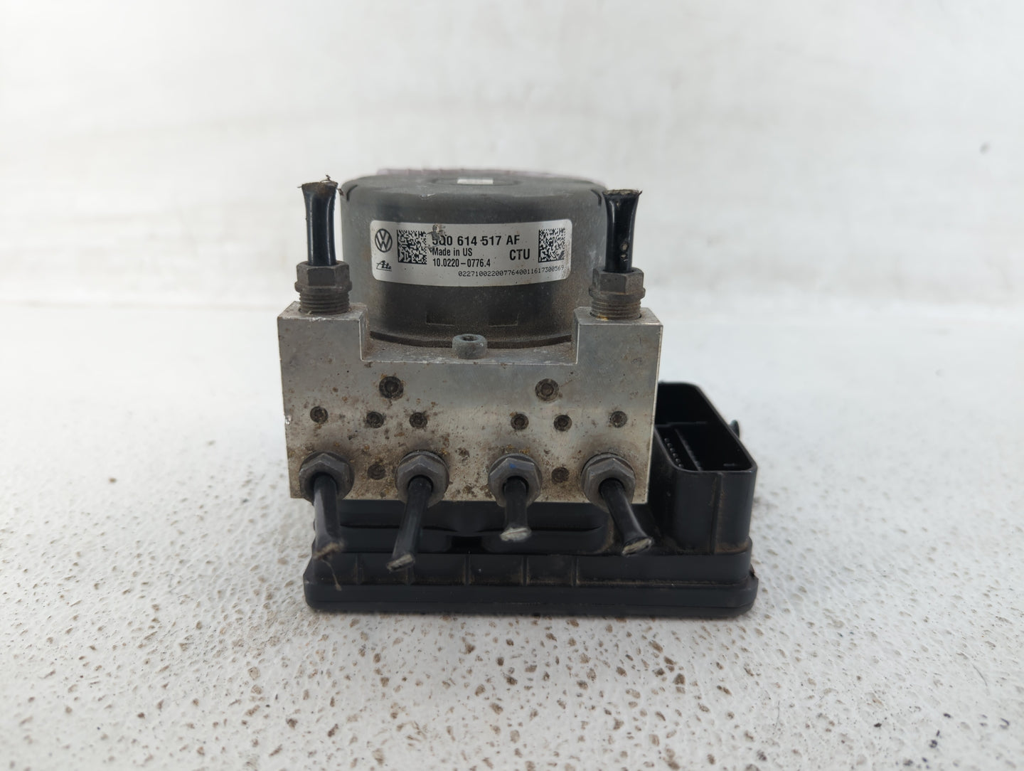 2015-2016 Volkswagen Golf ABS Pump Control Module Replacement P/N:5Q0 614 517 AF 3Q0 614 517 Fits Fits 2015 2016 2017 OEM Us