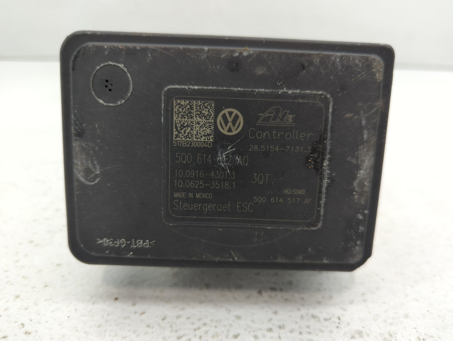 2015-2016 Volkswagen Golf ABS Pump Control Module Replacement P/N:5Q0 614 517 AQ 5Q0 614 517 AF Fits Fits 2015 2016 2017 OEM