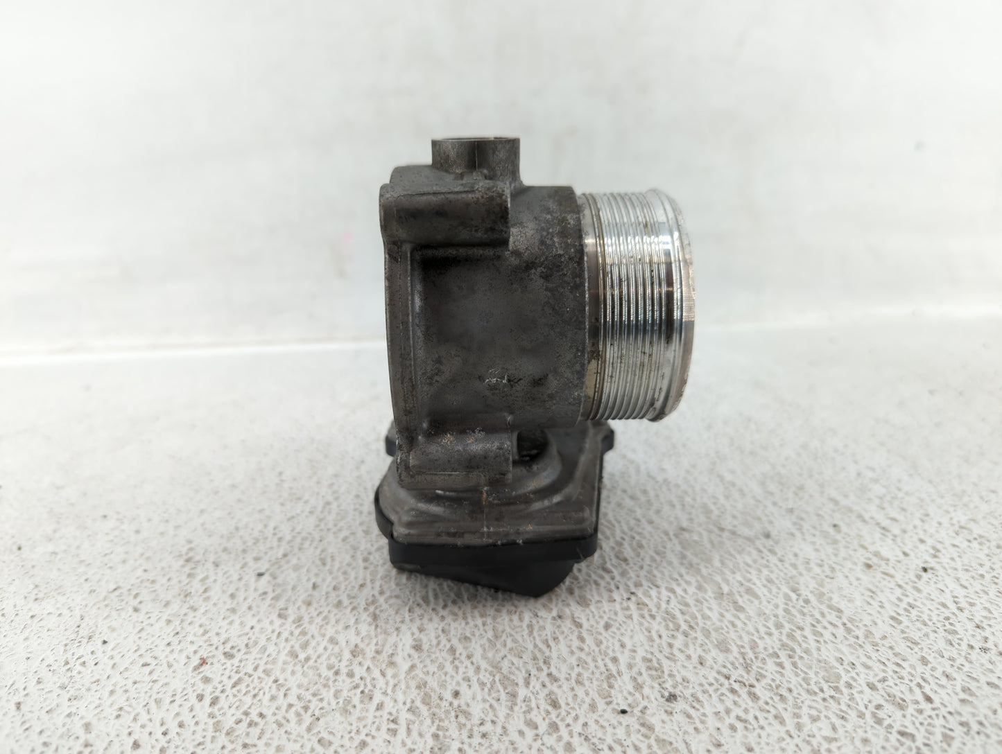 2013-2019 Volkswagen Golf Throttle Body P/N:06F 133 062 T Fits OEM Used Auto Parts - Oemusedautoparts1.com