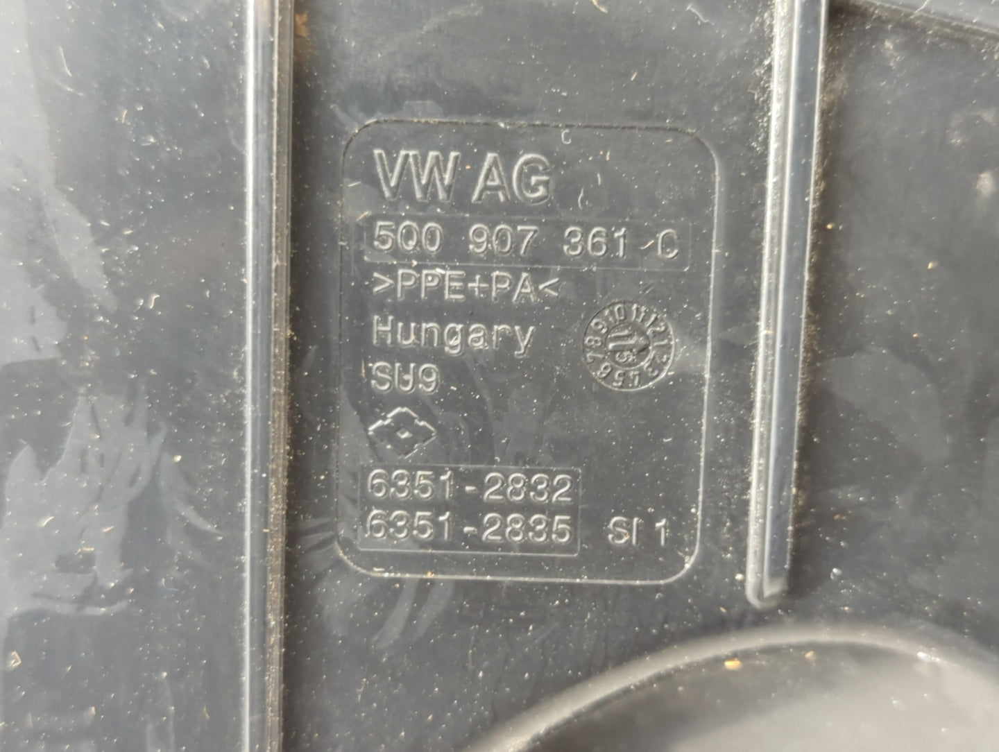 2015-2019 Volkswagen Golf Fusebox Fuse Box Panel Relay Module P/N:5Q0 907 361 C Fits Fits 2015 2016 2017 2018 2019 2020 2021