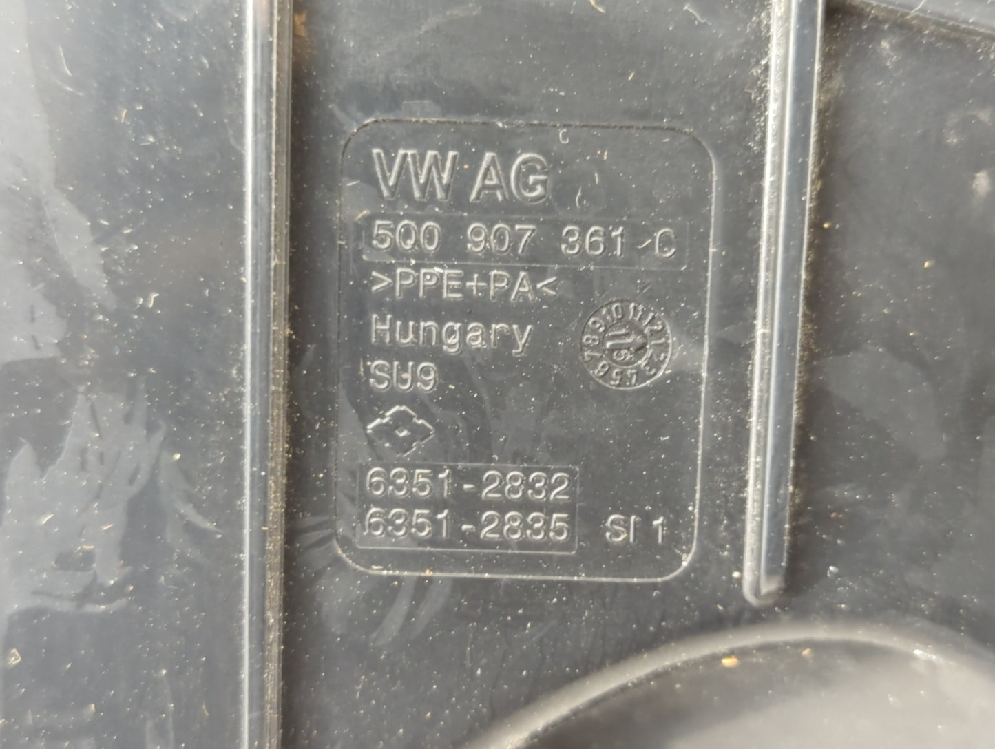 2015-2019 Volkswagen Golf Fusebox Fuse Box Panel Relay Module P/N:5Q0 907 361 C Fits Fits 2015 2016 2017 2018 2019 2020 2021