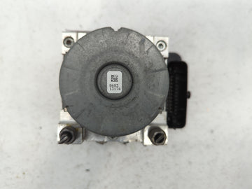 2015-2016 Volkswagen Golf Anti-Lock Brake ABS Pump Module Actuator OEM P/N:5Q0 614 517 AQ, 3Q0 614 517 P Fits Fits 2015 2016 2017 OEM Used Auto Parts