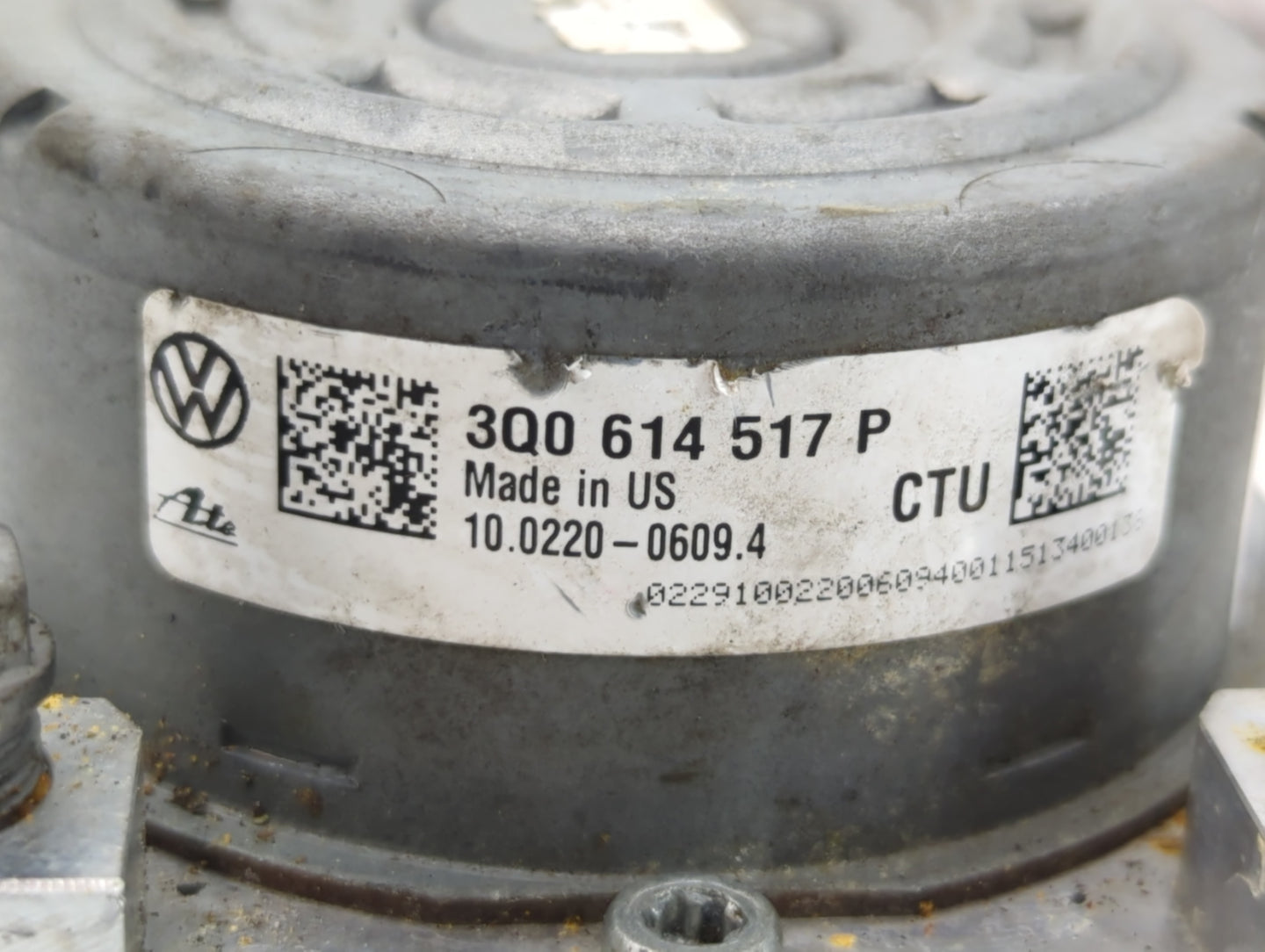 2015-2016 Volkswagen Golf ABS Pump Control Module Replacement P/N:3Q0 614 517 P 5Q0 614 517 J Fits Fits 2015 2016 2017 OEM U