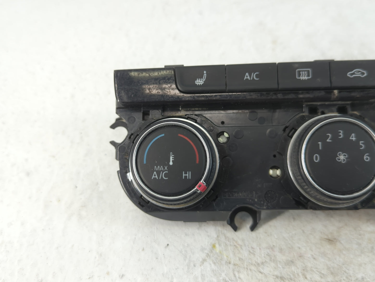 2015 Volkswagen Golf Climate Control Module Temperature AC/Heater Replacement P/N:5G0907426R Fits OEM Used Auto Parts - Oemu