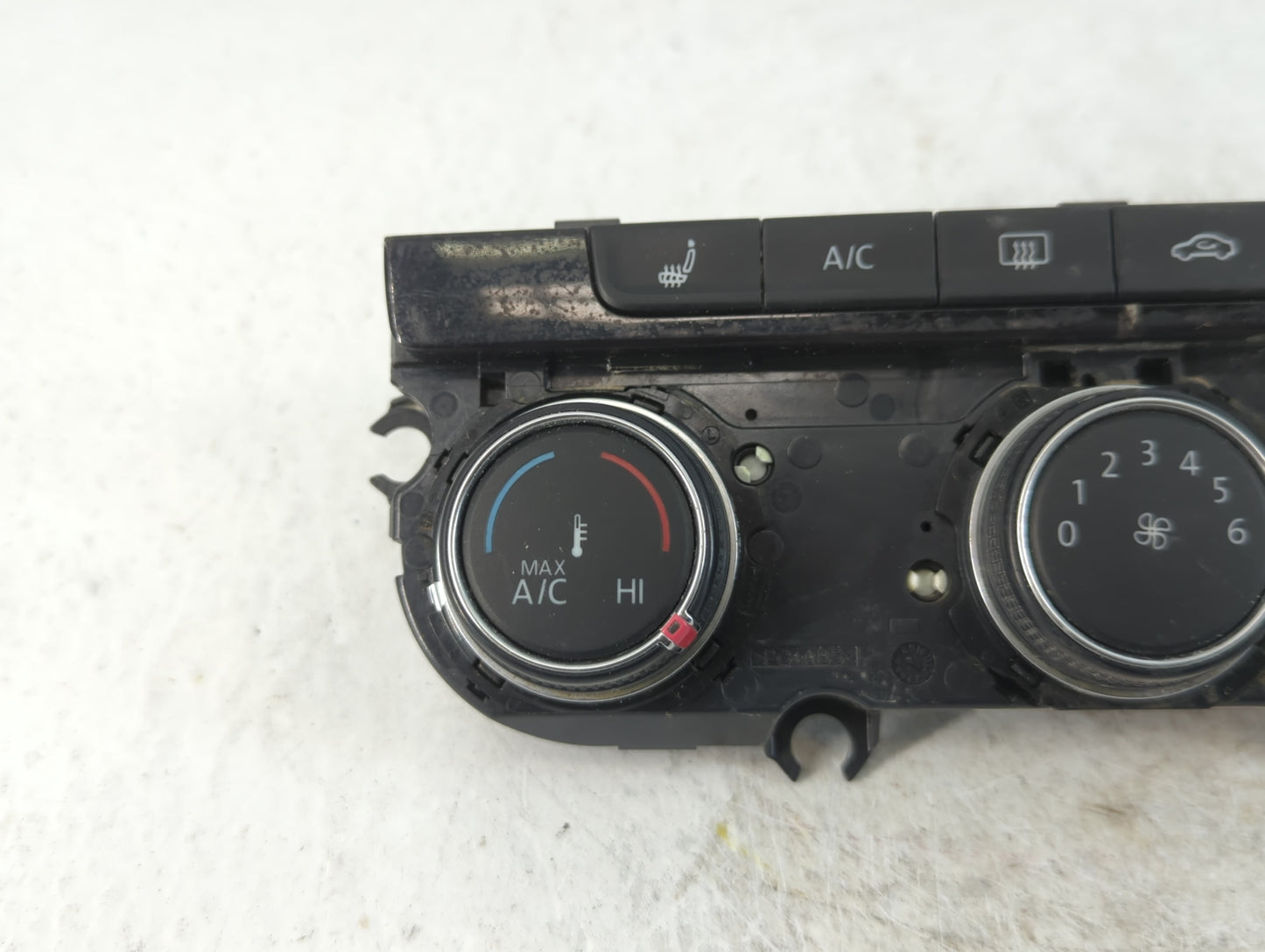 2015 Volkswagen Golf Climate Control Module Temperature AC/Heater Replacement P/N:5G0907426R Fits OEM Used Auto Parts - Oemu