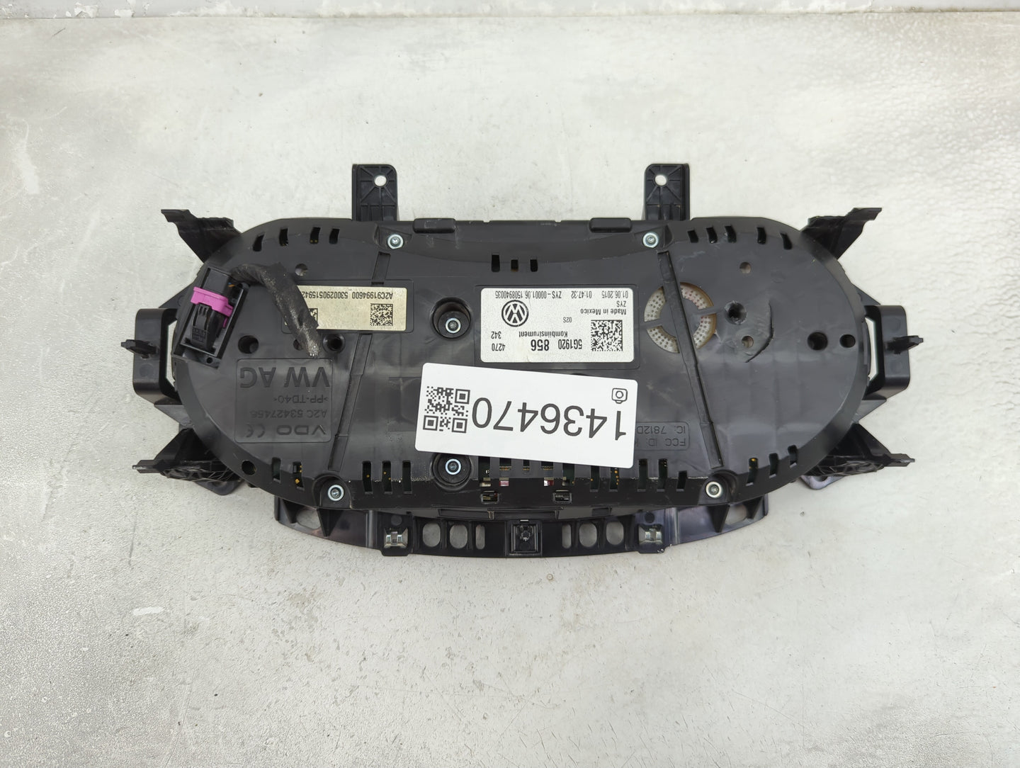 2015 Volkswagen Golf Gti Instrument Cluster Speedometer Gauges P/N:5G1920856 Fits Fits 2016 OEM Used Auto Parts - Oemusedaut