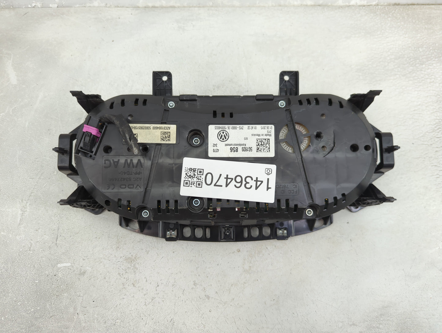 2015 Volkswagen Golf Gti Instrument Cluster Speedometer Gauges P/N:5G1920856 Fits Fits 2016 OEM Used Auto Parts - Oemusedaut