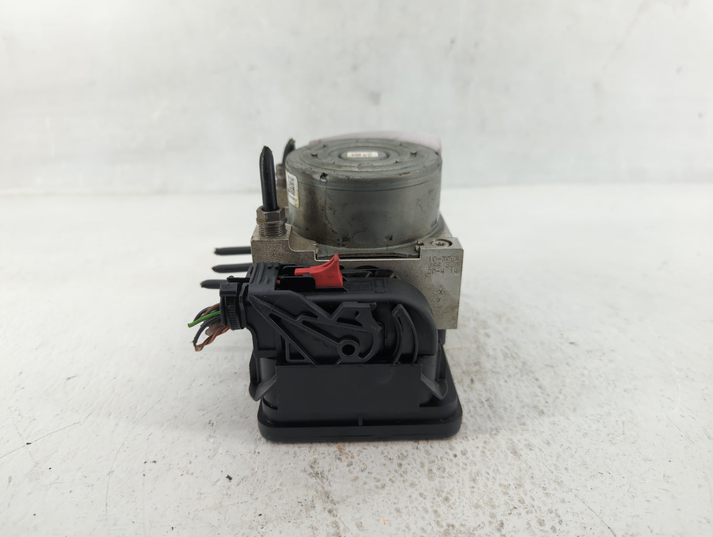2015-2017 Volkswagen Gti ABS Pump Control Module Replacement P/N:3Q0 614 517 P Fits Fits 2015 2016 2017 OEM Used Auto Parts 