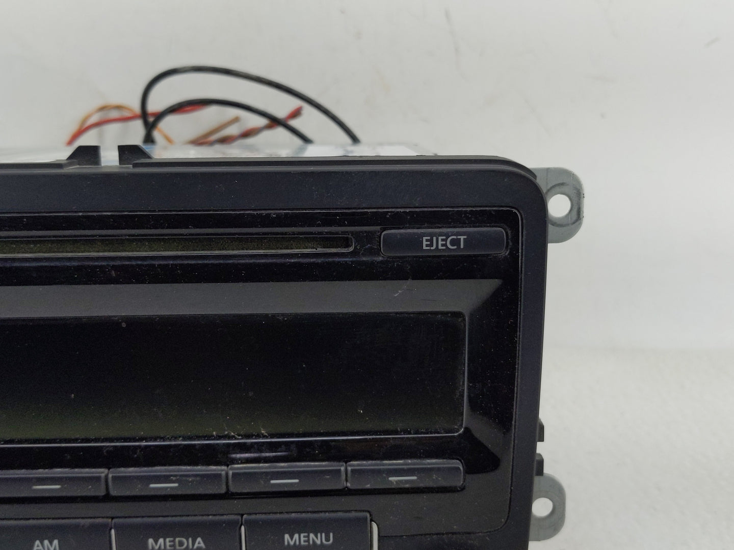 2015 Volkswagen Jetta Radio AM FM Cd Player Receiver Replacement P/N:28403545 1K0 035 164 H Fits OEM Used Auto Parts - Oemus