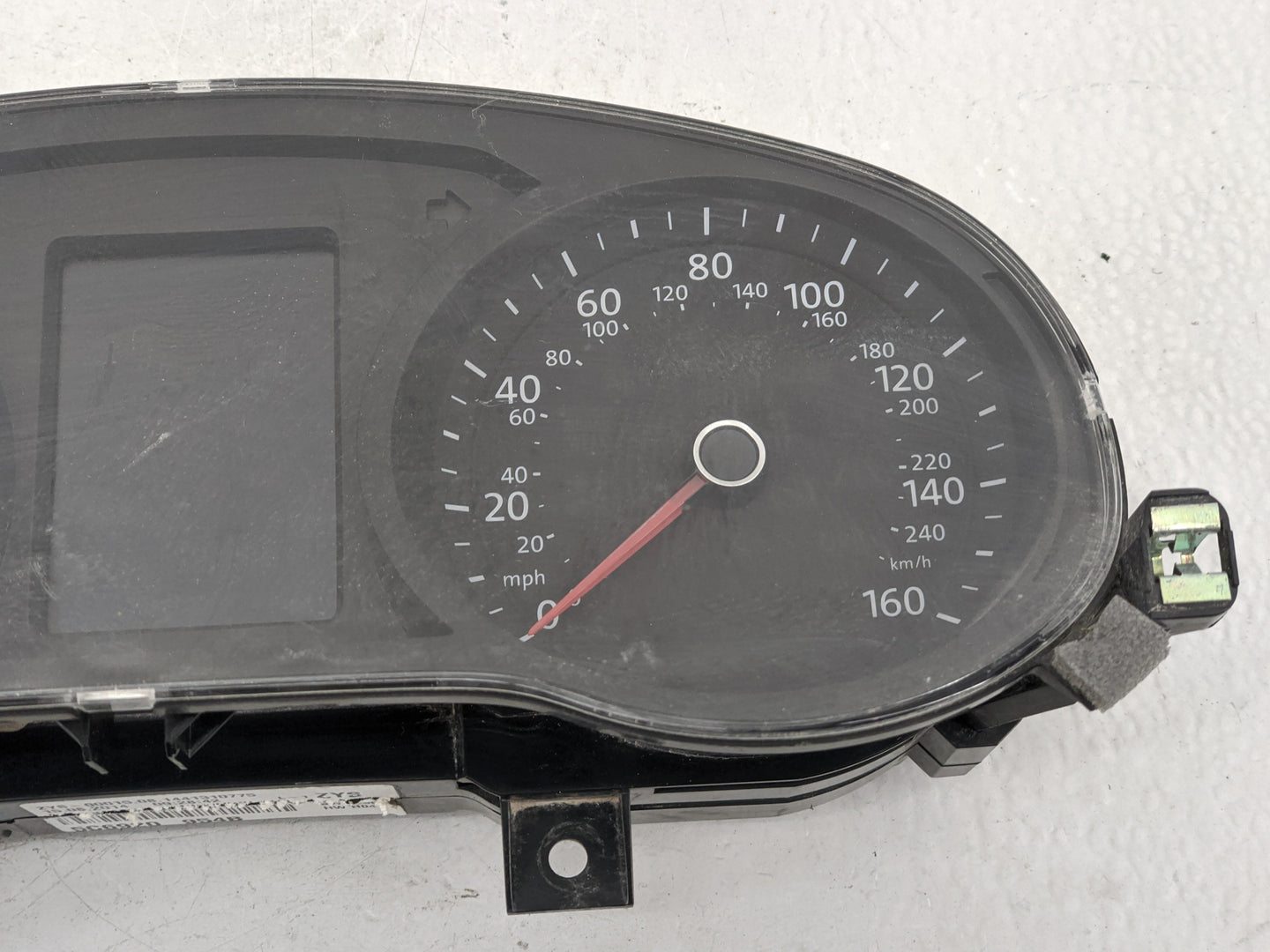 2015-2017 Volkswagen Jetta Instrument Cluster Speedometer Gauges P/N:5C6920954B Fits Fits 2015 2016 2017 OEM Used Auto Parts
