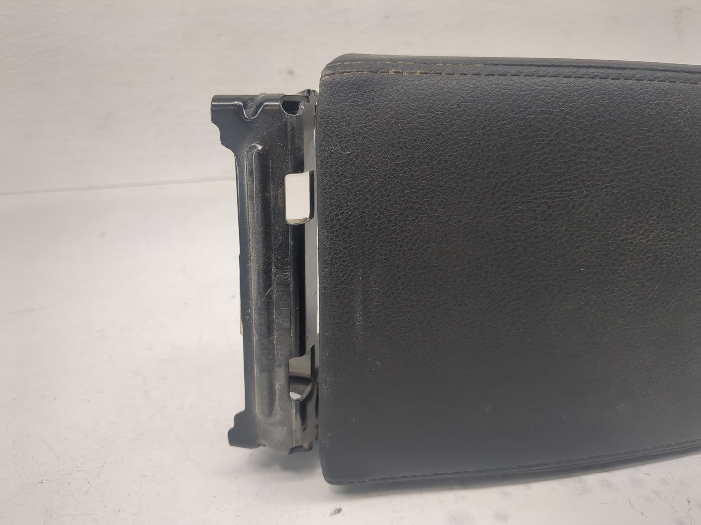 2015 Volkswagen Jetta Center Console Armrest Cover Lid Fits OEM Used Auto Parts - Oemusedautoparts1.com
