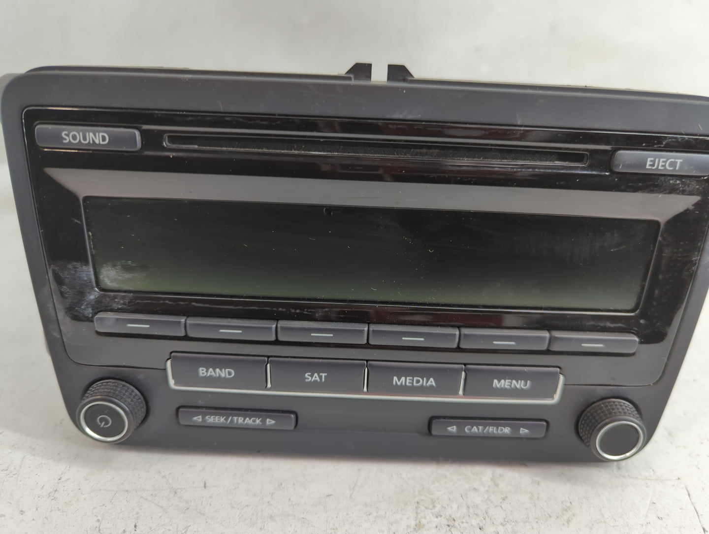 2015-2017 Volkswagen Jetta Radio AM FM Cd Player Receiver Replacement P/N:1K0 035 164 J Fits Fits 2015 2016 2017 OEM Used Au